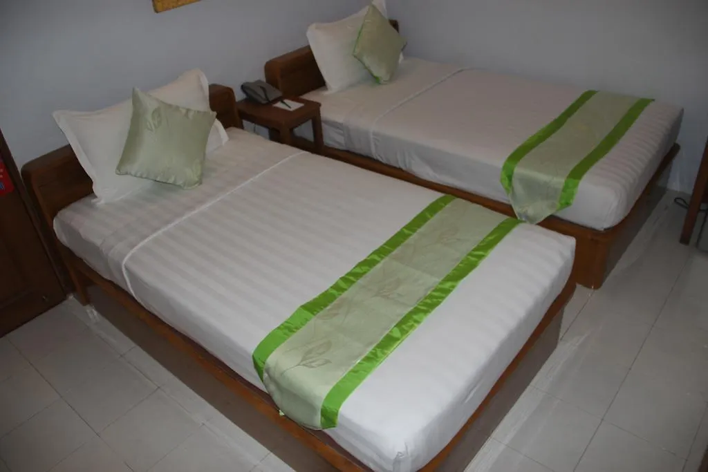 New Yangon Hotel 2*,